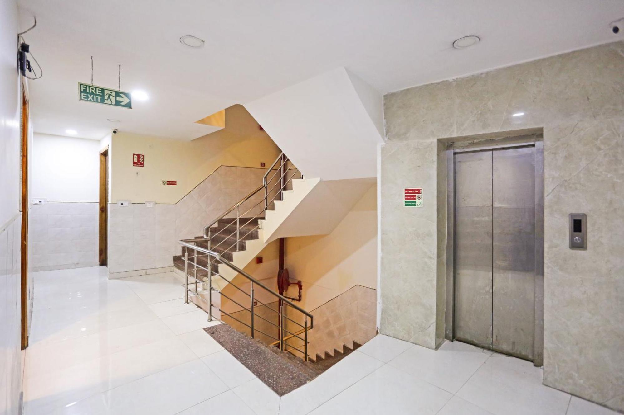 Hotel Happy Stay Delhi Airport نيودلهي المظهر الخارجي الصورة